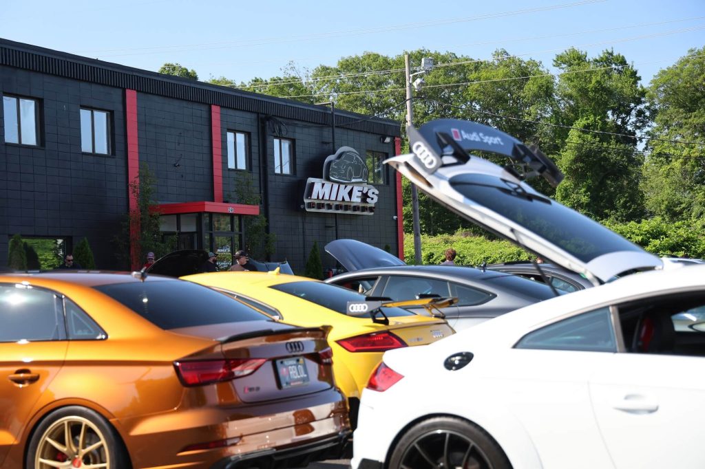 Mike's Auto Body Certified Master Technicians